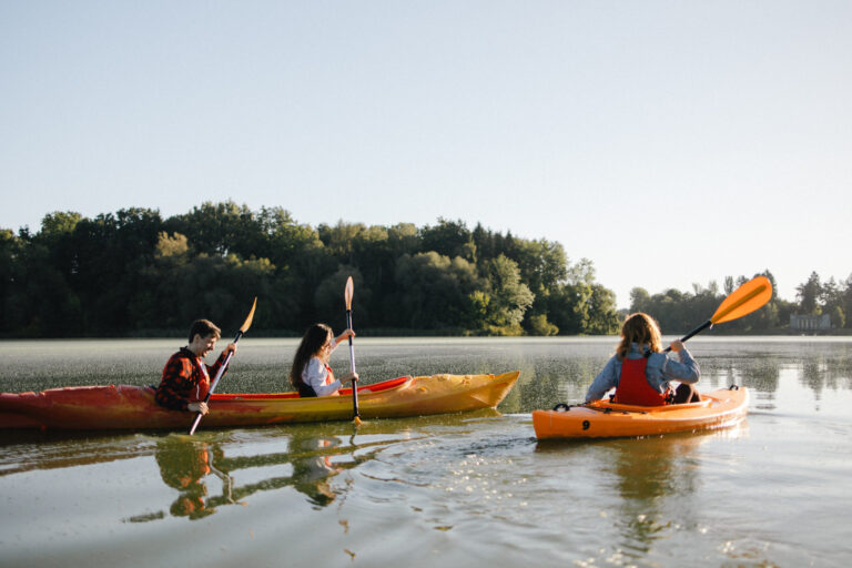 Exploring the Lake Together: A Group Paddling Trip